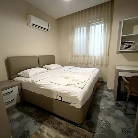 Basement Floor, Erasta Mall Karsisi, Merkezi '20' Apartment *